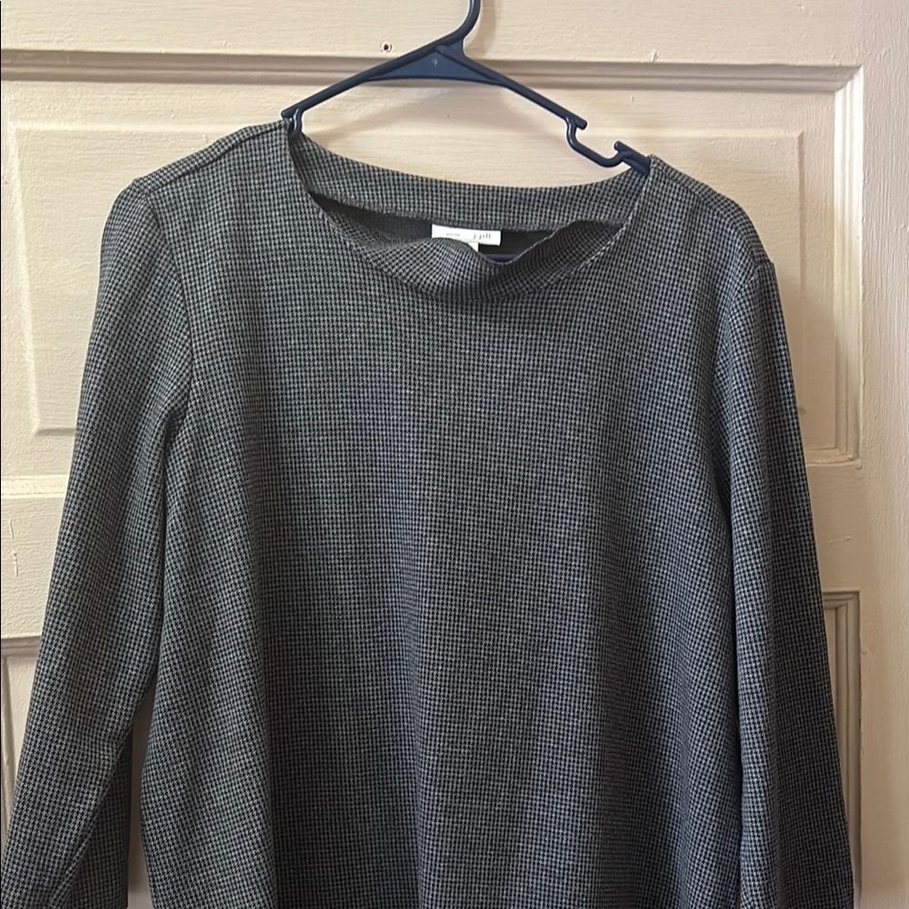 Gray Long Sleeve Top